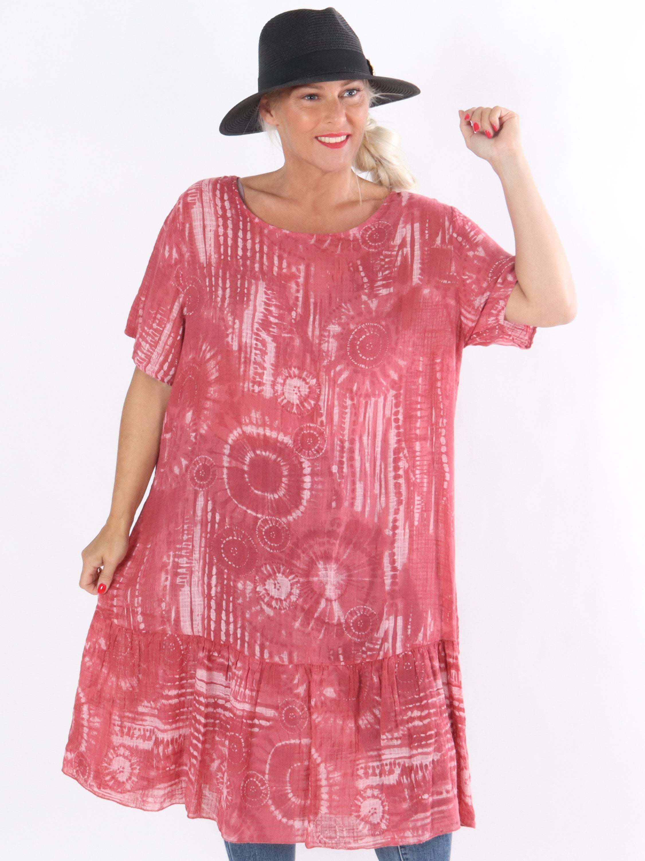 Aia - Lang kjole med lille flæsekant i bunden